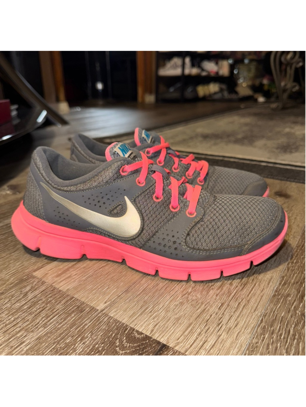 Nike Flex Experience RN 4 Gray Pink Athletic Shoes Size 7